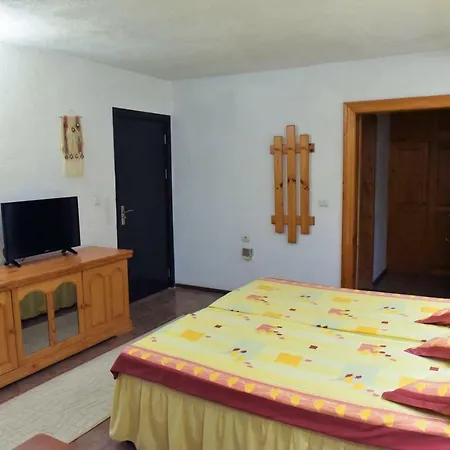 Hadjipopov House Gasthof 3*