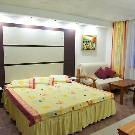 Hadjipopov House Gasthof 3*