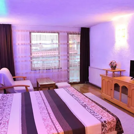 Hadjipopov House Gæstehus 3*